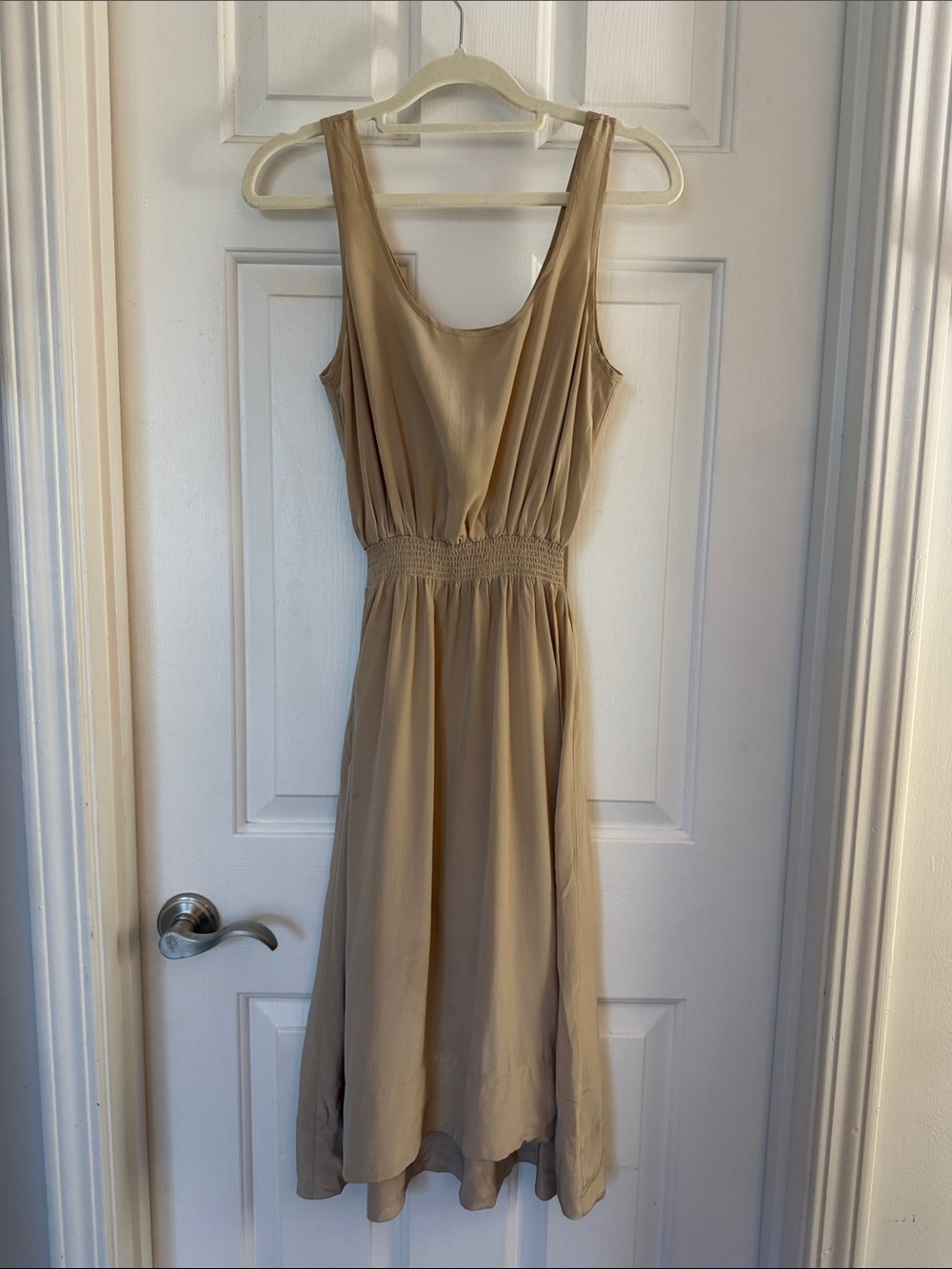 Club Monaco silk Sleeveless Smocked-Waist Midi Dress in Beige size 00